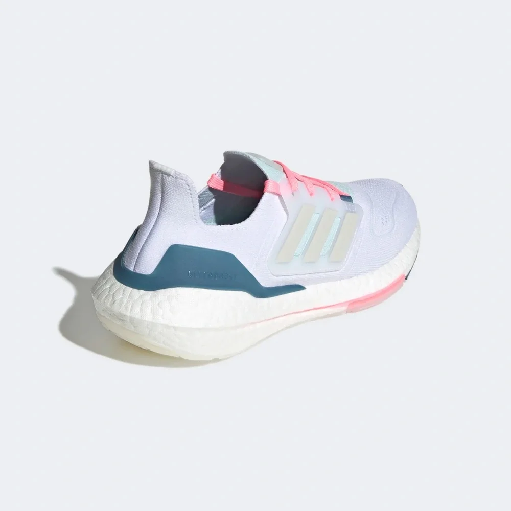 [NEW] Women's adidas UltraBoost 22 Shoes GX5929‎